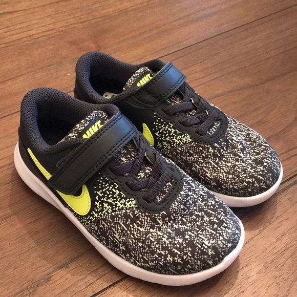 Nike Other - Nike flex contact new size 11